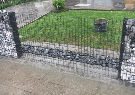 clôture décorative avec des panneaux ZENTURO