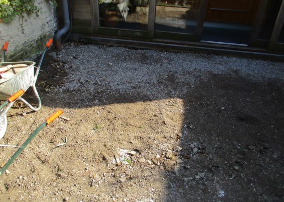 Réalisation d’une terrasse en pavés de pierre de taille 50/50