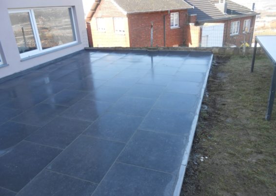 Réalisation d'une terrasse en pavés 60/60