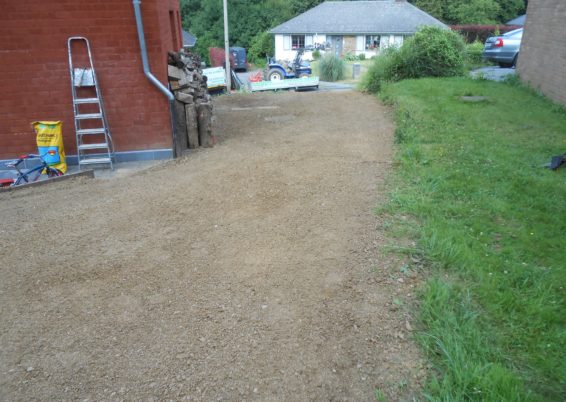 Réalisation d'une terrasse en pierre de taille 60/60