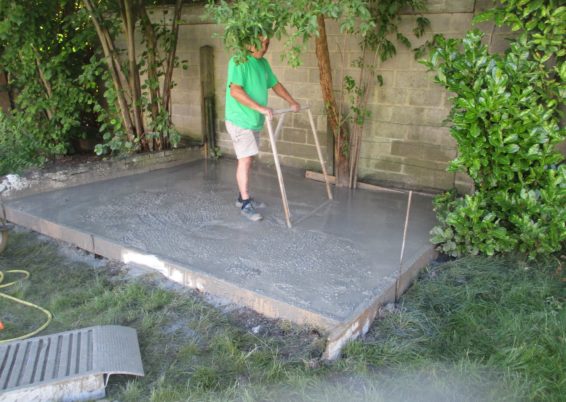 réalisation de chalet de jardin