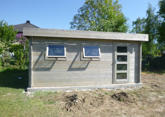 Installation d'un chalet de jardin