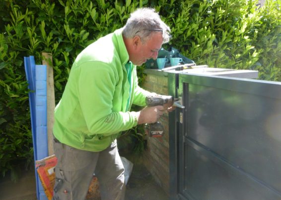 Installation de deux portails pour sécuriser un jardin