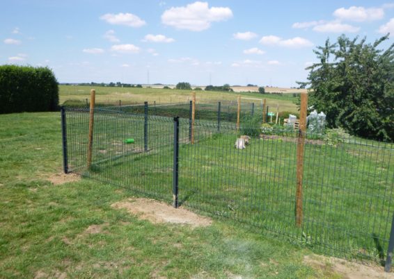 Placement d'une clôture rigide et un portail de jardin à Othée