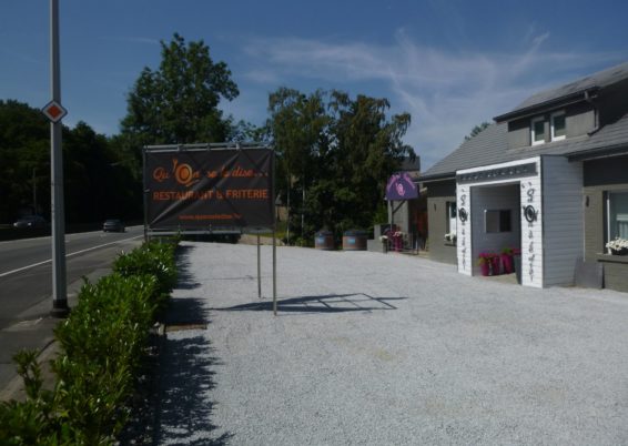 Rectification de l'empierrement du parking à Boncelles.