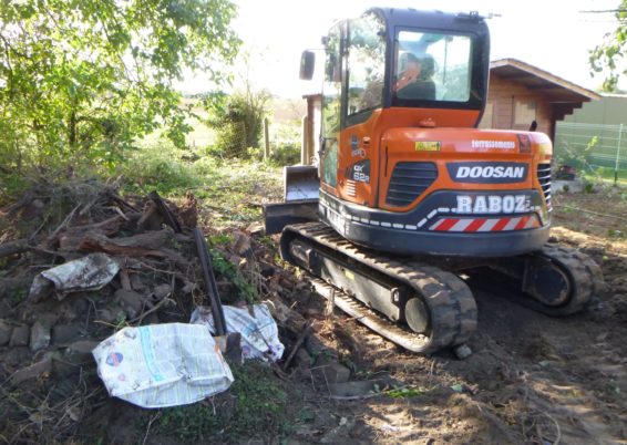 Réaménagement complet d'un jardin à Horion-Hozémont.