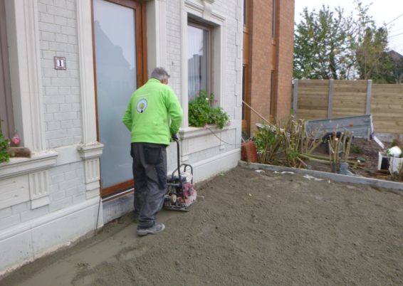 Pavage d'un accès d'une maison à LIERS