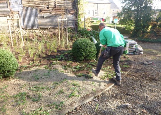 Réalisation d'une plantation à Sprimont