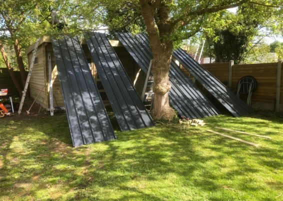 Installation d'un chalet de jardin XXL à Liège