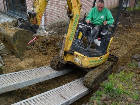 Aménagement complet d'un jardin et son accès à Horion-Hozémont. 

Création d'une nouvelle terra...