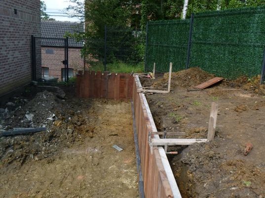 Aménagement complet d'un jardin et son accès à Horion-Hozémont. 

Création d'une nouvelle terra...
