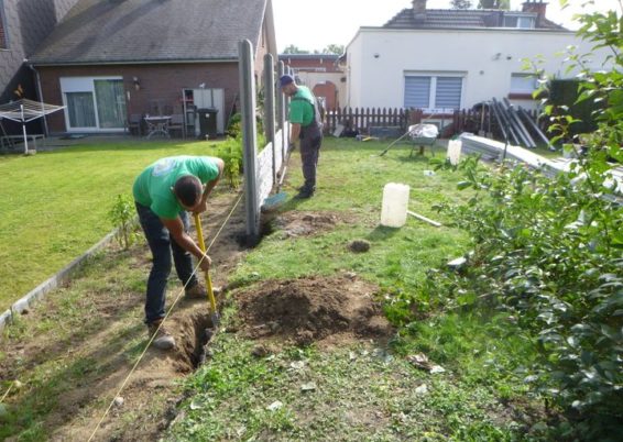 Remplacement des clôtures autour d'un jardin à Alleur. 

Sécurisation en placent une palissade de...