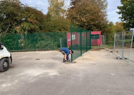 Placement d'une clôture de haute sécurité dans une école à Spa.

Clôture BETAFENCE SECURIFORT ...