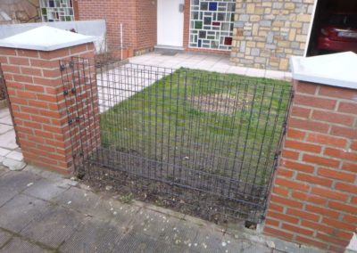 Remplacement d'une petite haie par une clôture décorative en gabion ZENTURO de BETAFENCE....