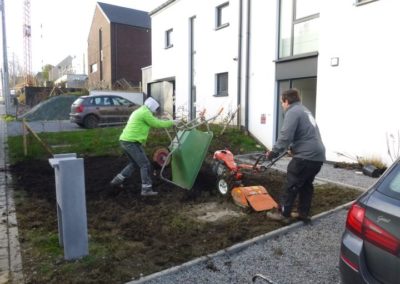 Petit aménagement réalisé dans un jardin. 

Création d'une escalier d'accès à la partie supér...