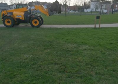 Réfection dés chemin dans le parc philosophique à Alleur.

Mise en place de plaquettes bois  dans...