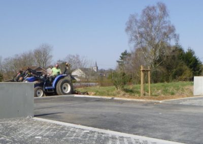 Création des pelouses autour de la nouvelle poste de Andenne .

Les semis sont très précoces, au ...