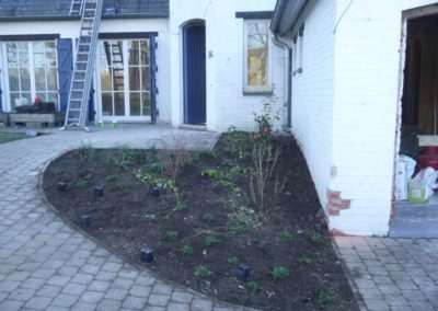 Plantation des abords d'une maison à Esneux....
