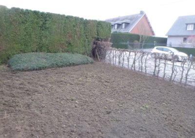 Aménagement d'une petite devanture à Horion-Hozémont.

Changement des plantations pour une entret...