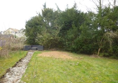 Petits travaux de tailles et de suppression d'un chemin dans un jardin à Boncelles. 

Albert notre ...