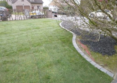 Aménagement d'une petite devanture à Horion-Hozémont.

Changement des plantations pour une entret...
