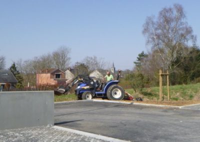 Création des pelouses autour de la nouvelle poste de Andenne .

Les semis sont très précoces, au ...