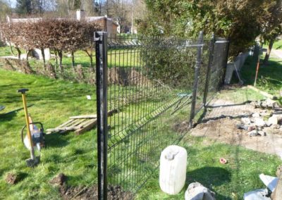 Après les inondations de juillet, début de reconstruction des abords d'un chalet à Mery.

Placeme...