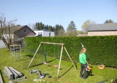 Petits aménagements divers dans un jardin à Beaufayx.

Réalisation d'une plantation de graminées...
