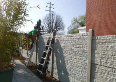 hop hop hop, encore un petit chantier qui ce termine avec succès.

Remplacement d'une haie pour une...