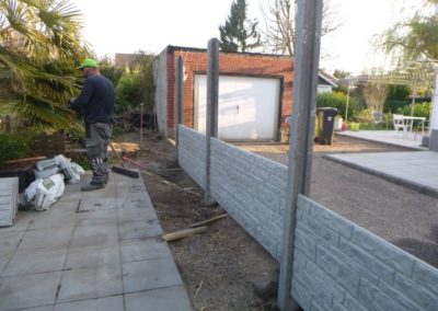 hop hop hop, encore un petit chantier qui ce termine avec succès.

Remplacement d'une haie pour une...