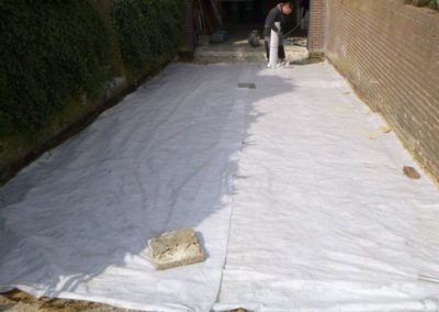 Réfection d'une allée de garage à Grâce-Hollogne.

Pose de pavés MARLUX 15/15 clinkers....