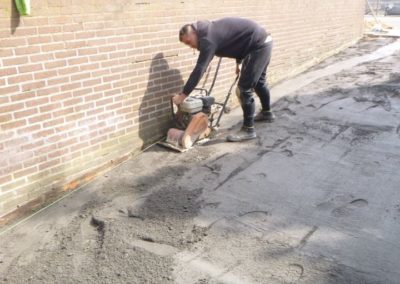 Réfection d'une allée de garage à Grâce-Hollogne.

Pose de pavés MARLUX 15/15 clinkers....