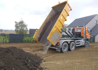Nouvel construction à Waremme.

Création d'un jardin.

Placement de clôtures rigides et portail d...