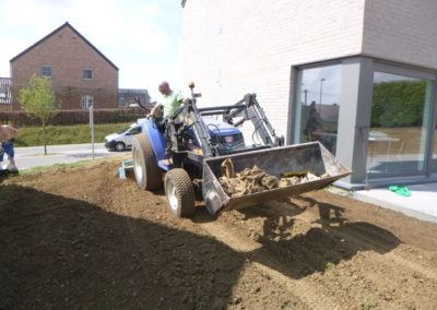 Nouvel construction à Waremme.

Création d'un jardin.

Placement de clôtures rigides et portail d...