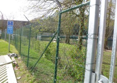Les inondations de juillets 2021 n'ont laissés aucune chance aux clôtures.

Remise en état des cl...