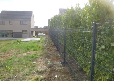 Nouvel construction à Waremme.

Création d'un jardin.

Placement de clôtures rigides et portail d...