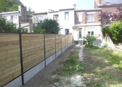 Suite aux innondations de juillet dernier, de nombreux murets ce sont effondrés.

Remplacement d'un...