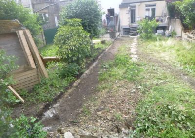 Suite aux innondations de juillet dernier, de nombreux murets ce sont effondrés.

Remplacement d'un...