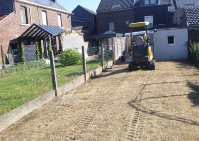 Aménagement complet d'un jardin à Oupeye.

- Pose d'une citerne d'eau de pluie. 
- Réalisation de...