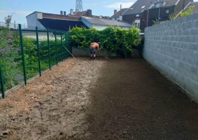 Nous réalisons également les aménagements de jardin de très petites tailles avec un accès très...