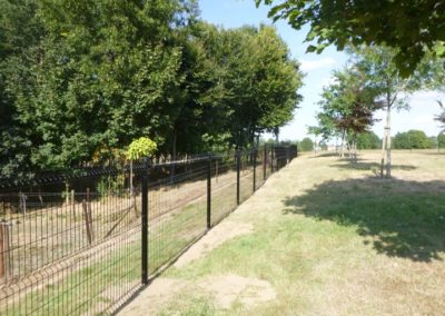 Sécurisation d'une propriété à Hannut.

Installation d'une clôture rigide BETAFENCE 3 D de tein...