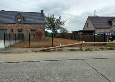 Aménagement complet des abords d'une maison à Neupré qui avait été oubliée depuis des années....