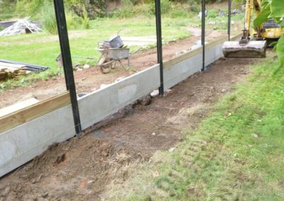 Après les inondations de juillet 2021, on poursuit la remise en ordre des jardins.

Réalisation d'...