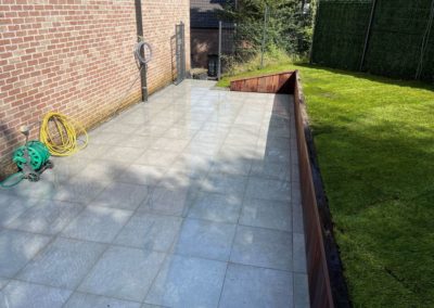 Une belle terrasse en céramique 60/60 posés sur chape de béton armée. 

Petit retour sur une de ...