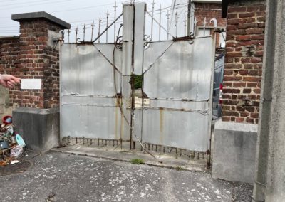 Remplacement d'un portail dans un cimetière de Saint-Nicolas. 

Portail réalisés sur mesures et i...