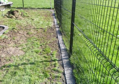 Préparation d'un jardin pour l'utilisation d'un robot pour la tonte.

Installation de 340 mètres d...