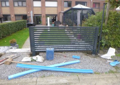 Fourniture et placement d'un portail réalisés sur mesure....
