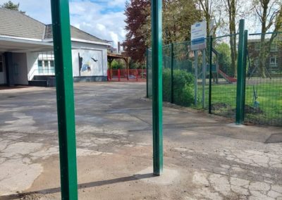 Sécurisation d'une école pour la commune de OUPEYE.

Clôture BETAFENCE SECURIFORT de 2.4 3 mètre...