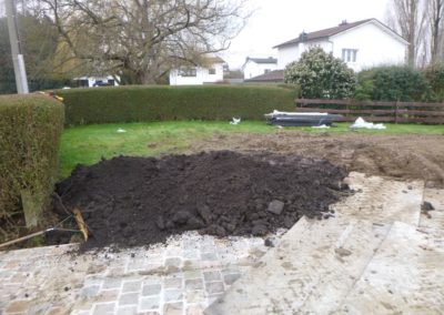Rénovation d'un petit jardin à Ans.

Remplacement des vielles palissades de bois par une palissade...
