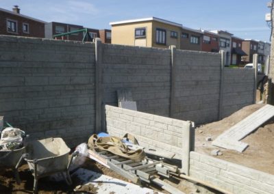 Aménagement complet d'un petit jardin à Herstal, création d'un espace parking, placement de palis...